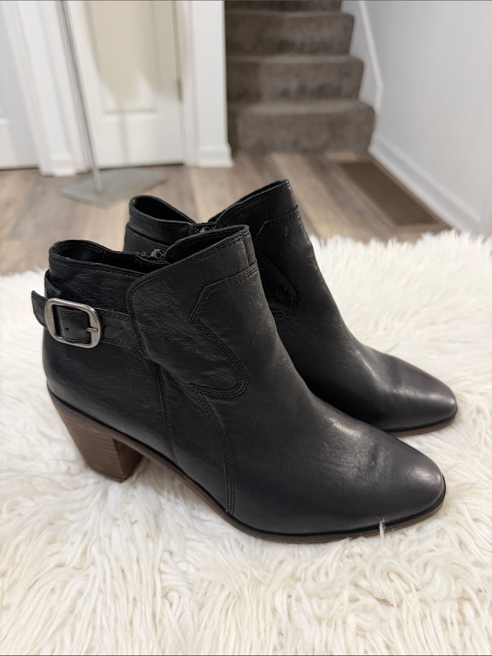 Lucky Brand Women's Black Leather Ankle Booties with Stacked Heel Size 8M NWOT
